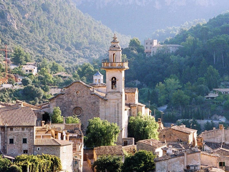 Stone lanes and mountain setting in Valldemossa